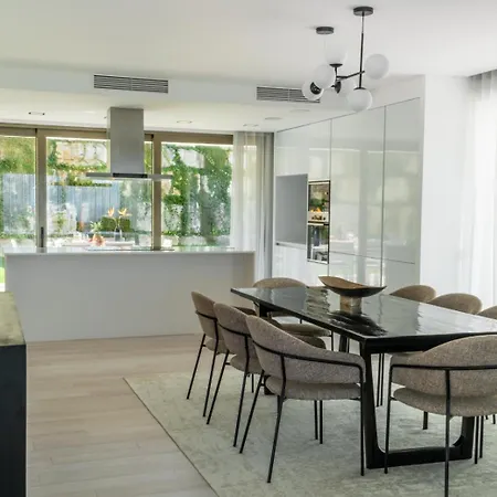 Peralta - Stunning With Private Pool 03