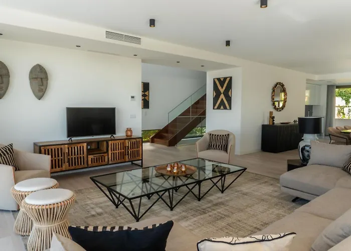 פארק נופש Peralta - Stunning With Private Pool 03 *