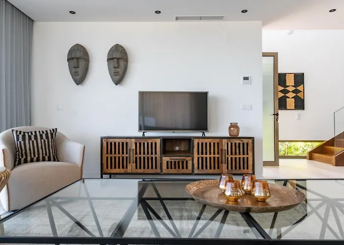 Peralta - Stunning With Private Pool 03 * לוריניה