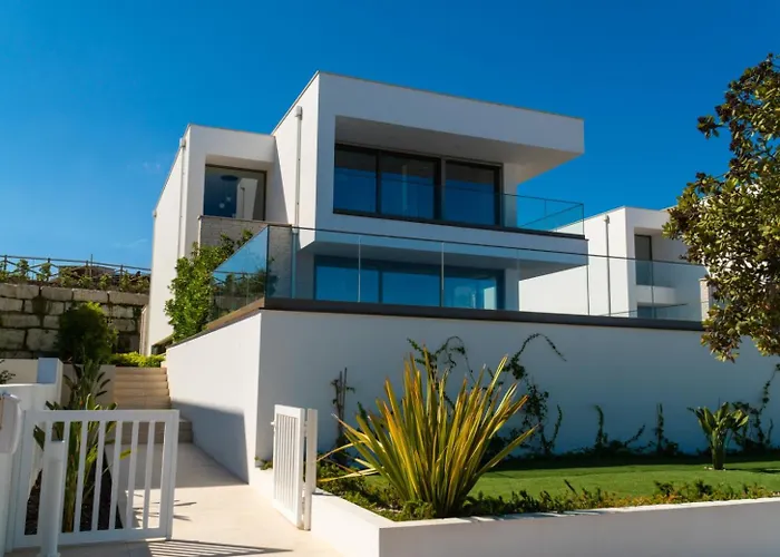 Peralta - Stunning With Private Pool 03 לוריניה