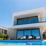 Peralta - Stunning With Private Pool 03 Semesterpark *